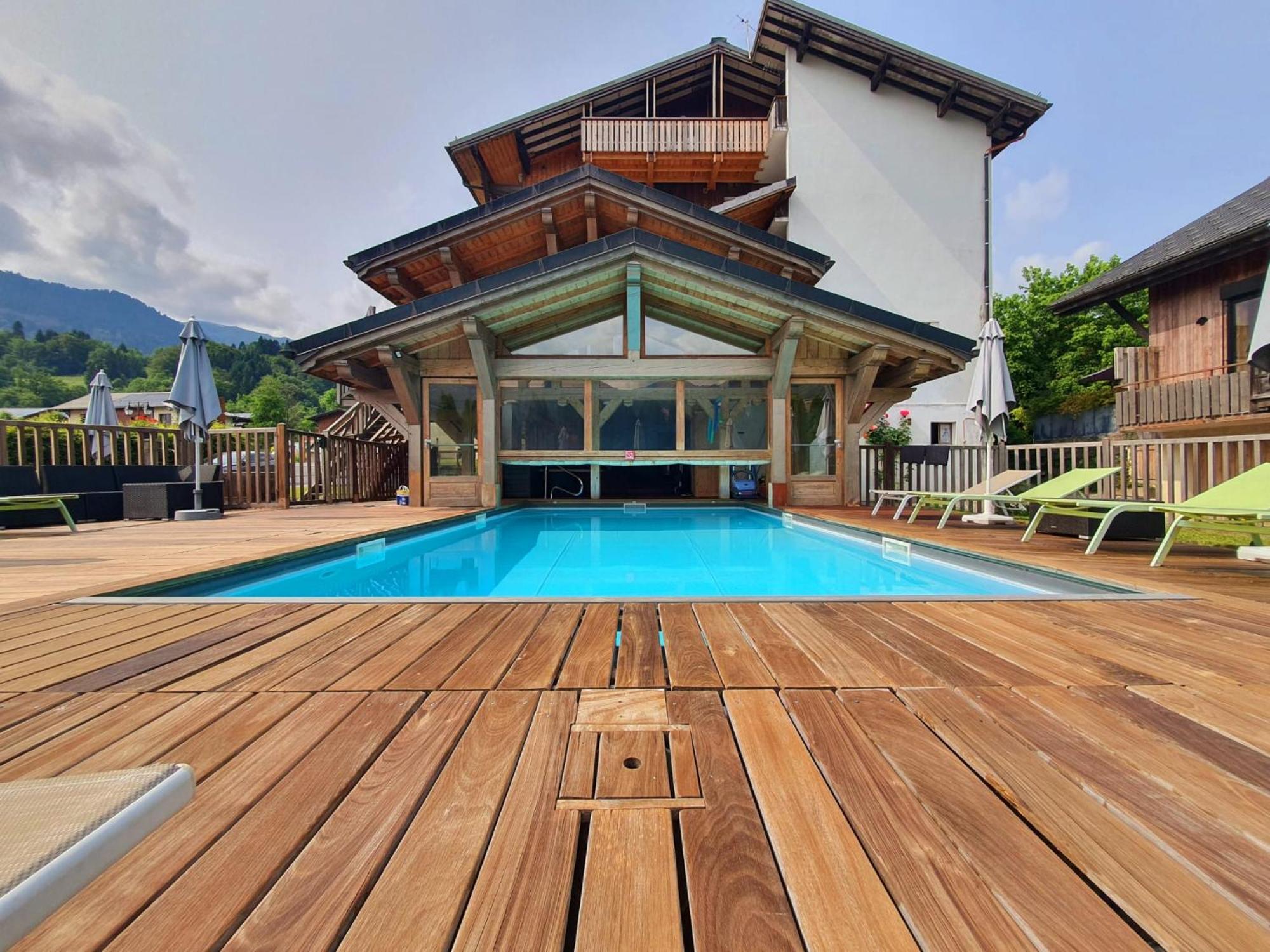 Hotel-Spa Le Morillon Charme & Caractere Exterior foto